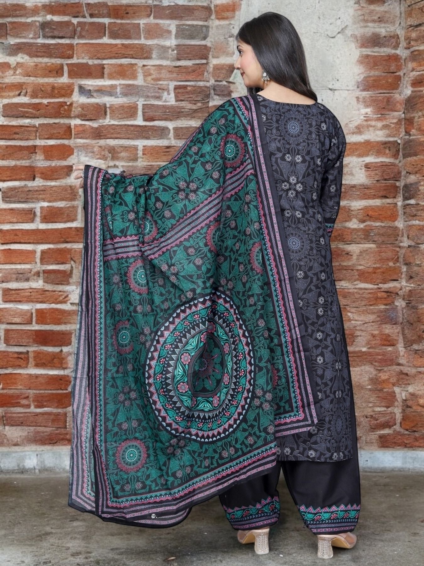 Black Kurta, Patiala & Dupatta Set | Printed