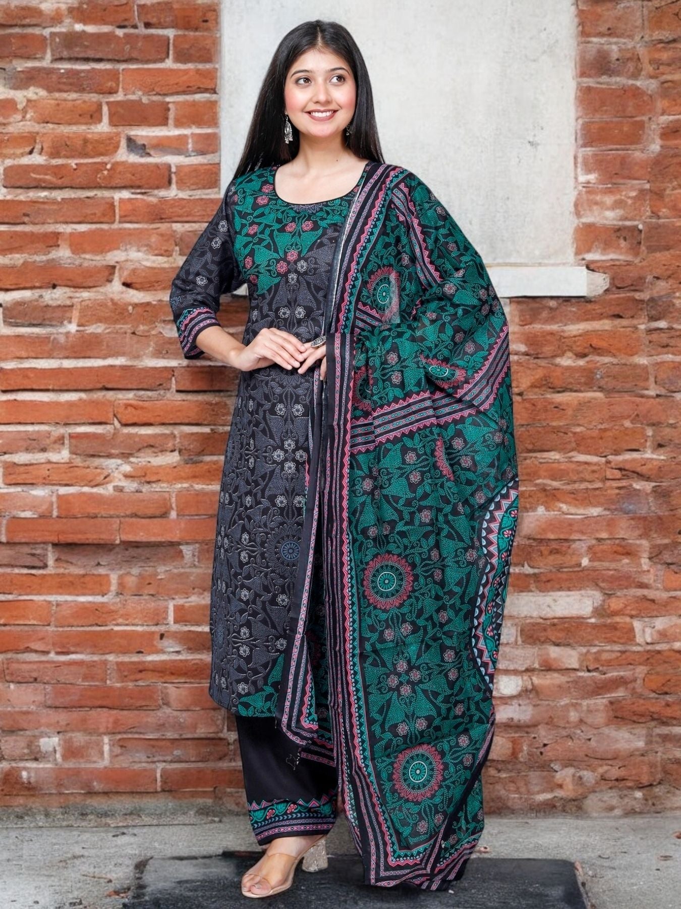 Black Kurta, Patiala & Dupatta Set | Printed