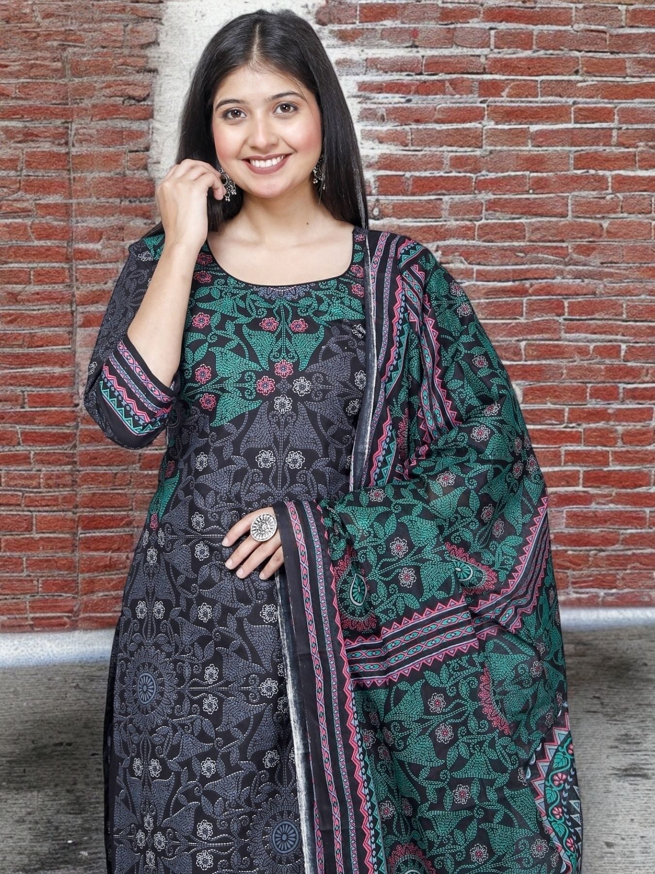 Black Kurta, Patiala & Dupatta Set | Printed