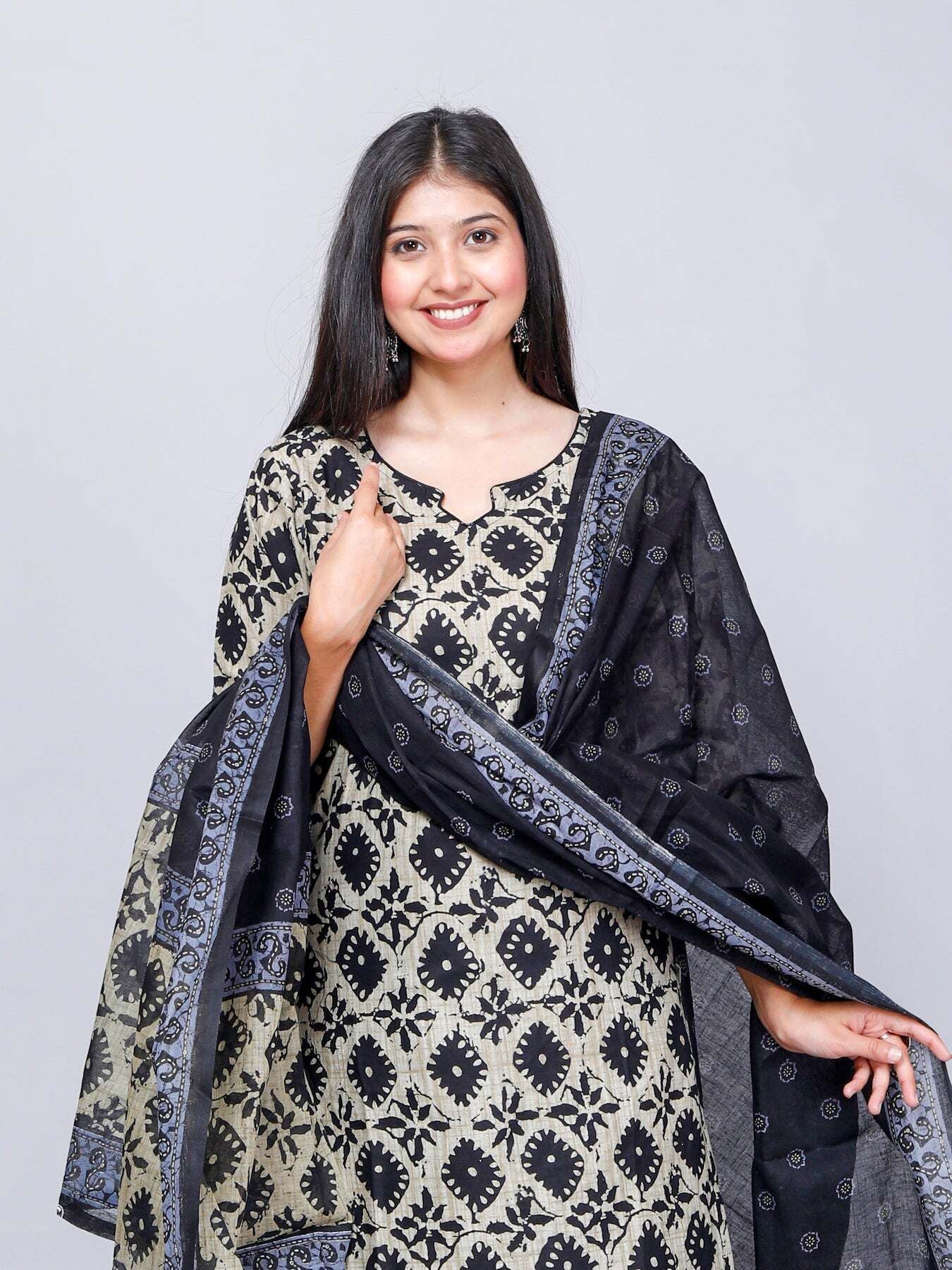 Beige Kurta, Patiala & Dupatta Set | Printed