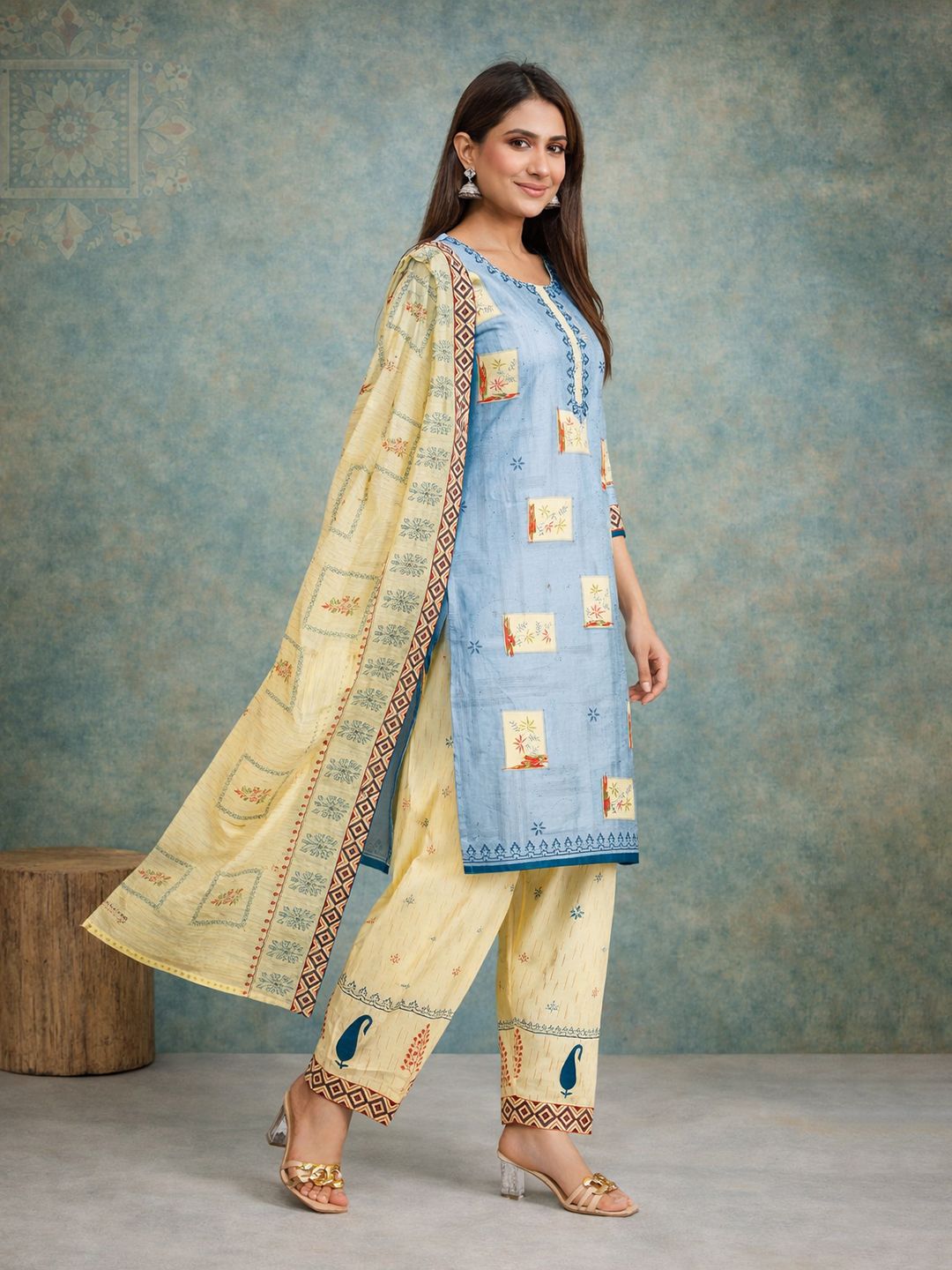 Grey Kurta, Patiala & Dupatta Set | Geometric Print