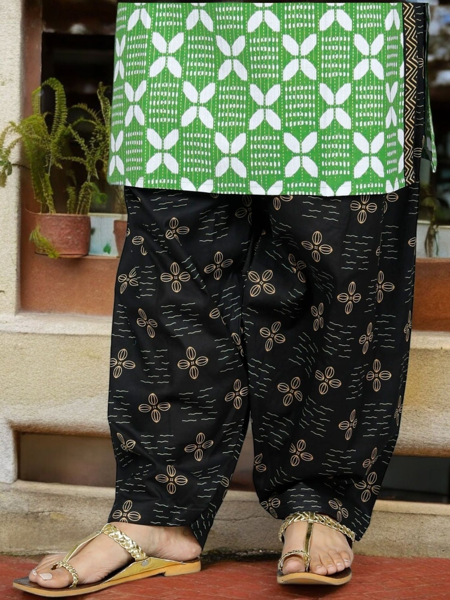 Green Kurta, Patiala & Dupatta Set | Geometric Print